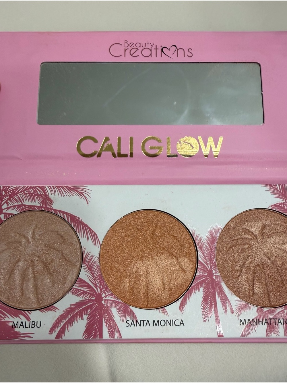Beauty Creations Cali Glow Highlighter Palette - Peach, Bronze, Rose Gold